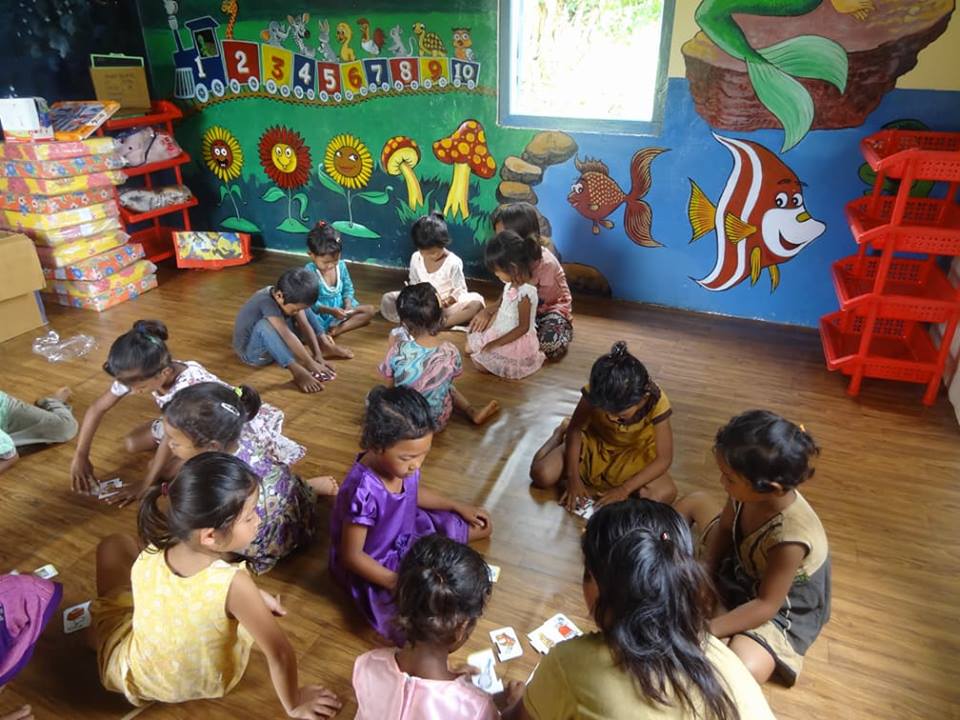 Children at the Dilsigre Anganwadi Centre