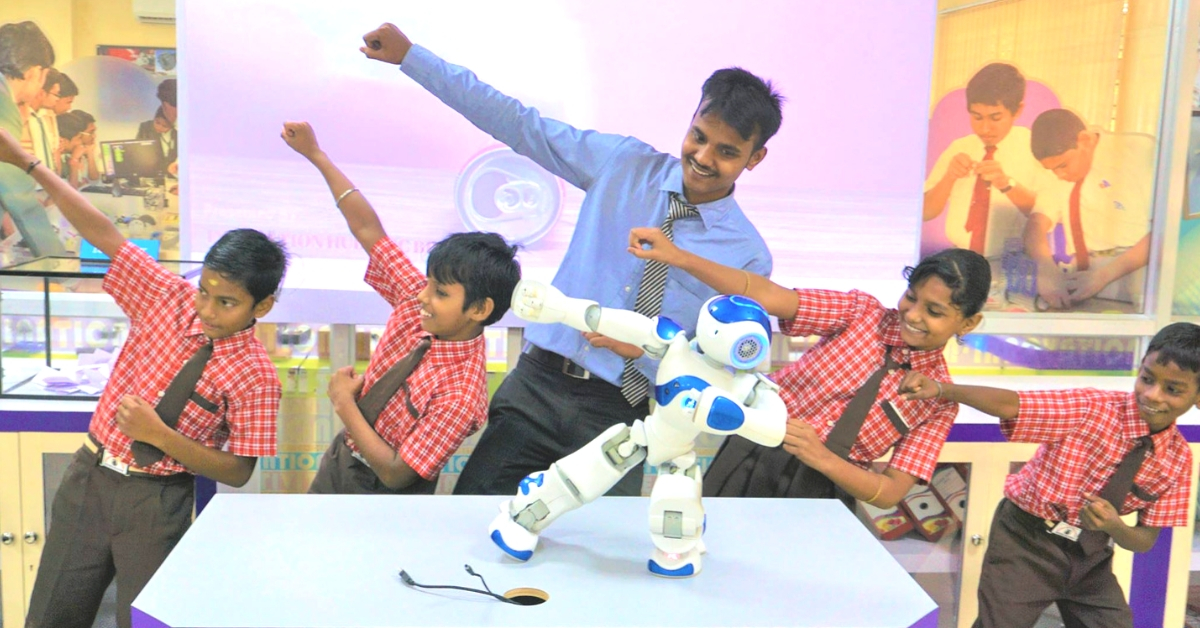 Real-Life Rancho Returns to Odisha Village, Sets Up Innovation School for Rural Kids!