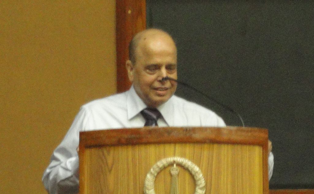 Making a speech at the Indian Institute of Science, Bengaluru. (Source: Wikimedia Commons) 