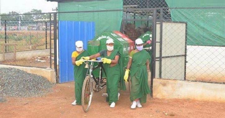 Green Warriors stepping out for work. (Source: Nagar Nigam Ambikapur)