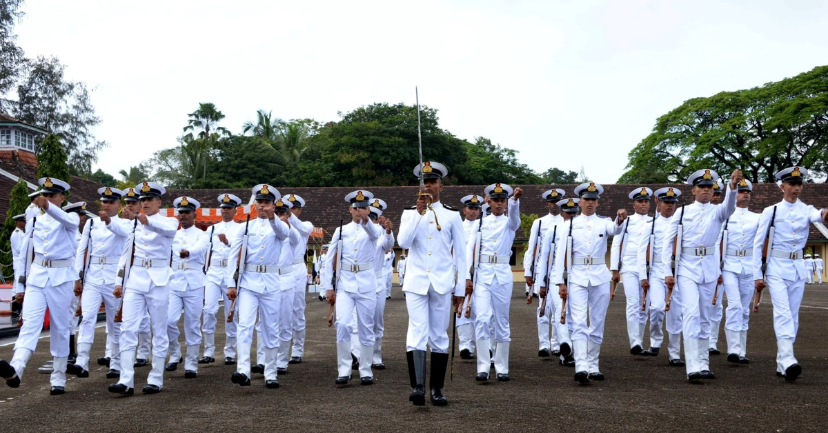 Navy Officer’s Diwali Leave Gets Canceled at Airport. What He Did Next Will Touch Your Heart!