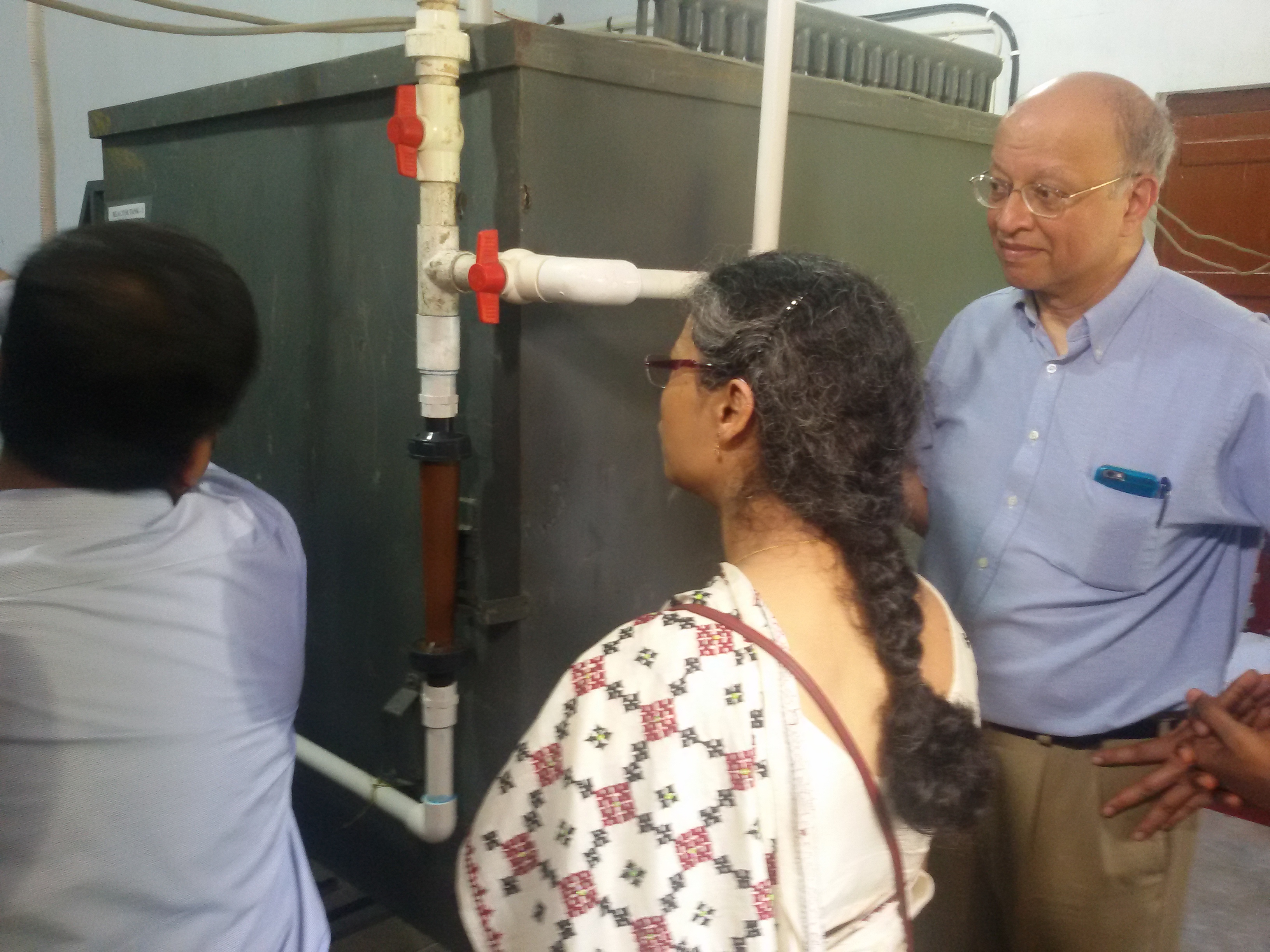 Professor Ashok Gadgil & Professor Joyashree Roy inspecting the reactor tank.