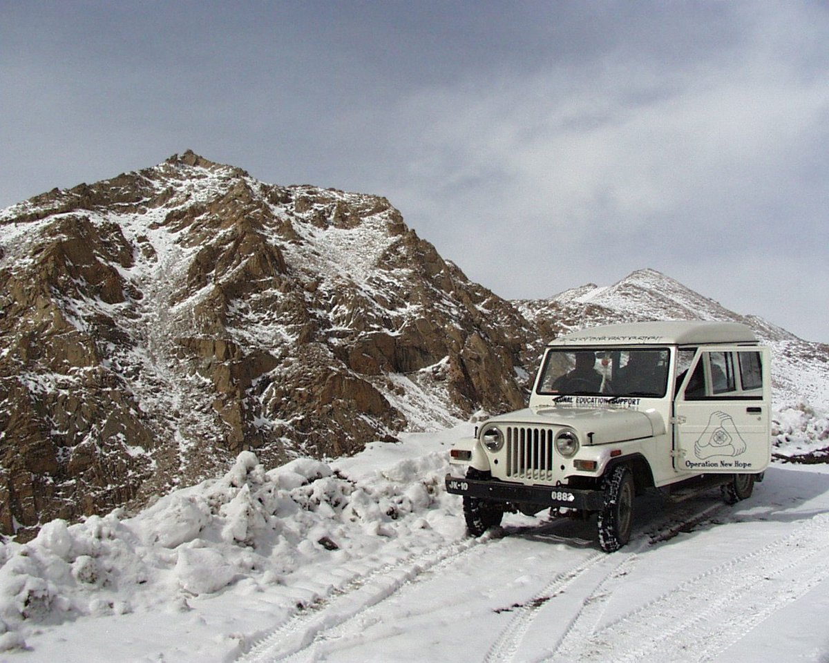 The same jeep years ago. (Source: Twitter)