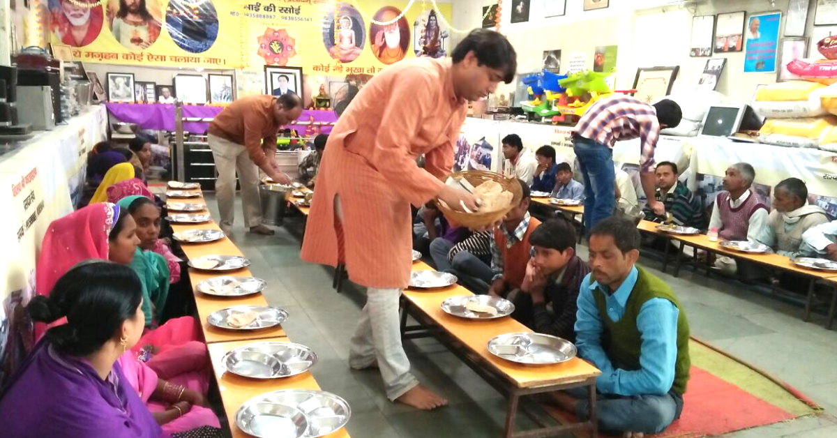 Inspiring! Son’s Way of Remembering His Father Feeds 500 Hungry People Everyday