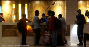 'Online Booking of Hotels Banned': What's the Truth Behind the Viral Whatsapp Forward?