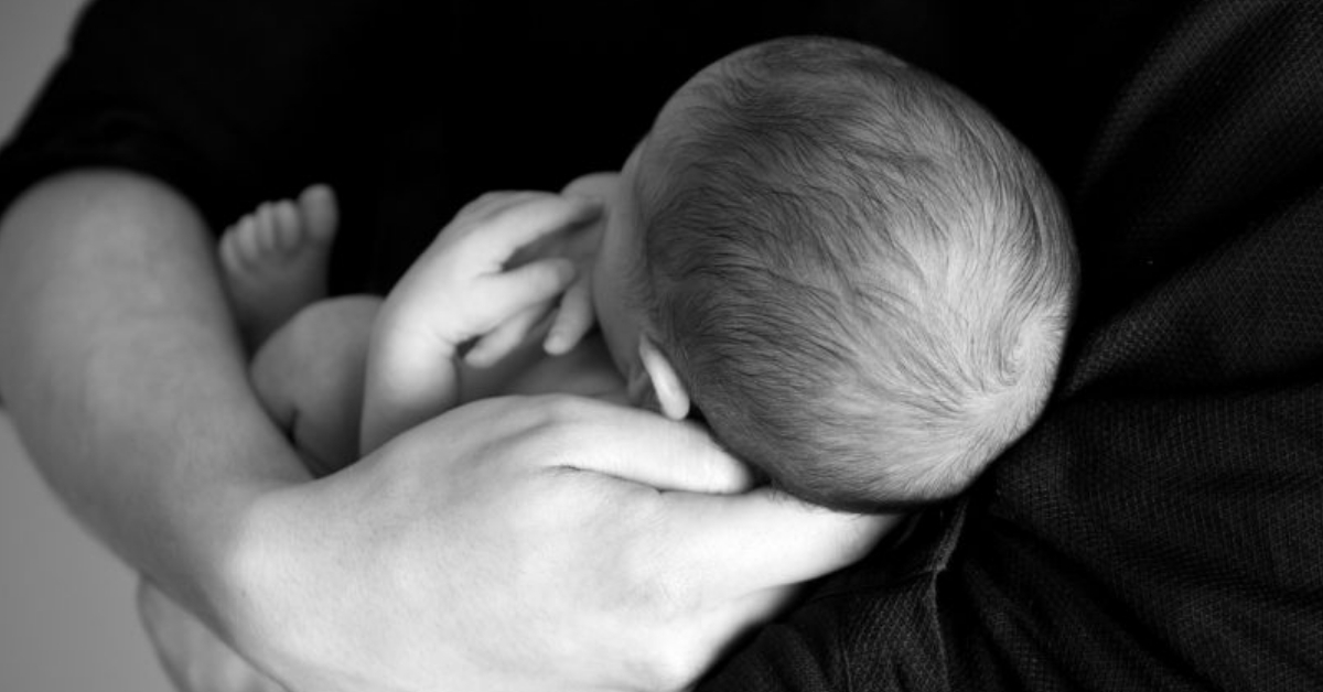 Act of Compassion: Bengaluru Lady Constable Breastfeeds Abandoned One-Day-Old Infant
