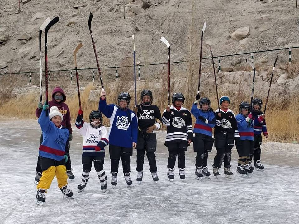 Children at the first day of the Learn to Play and Learn to Skate training program organised by the Ladakh Women Ice Hockey Foundation in collaboration with IHAI. (Source: Ladakh Women Ice Hockey Foundation)