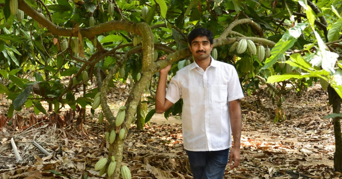 Telangana Techie Gives Up Job in the US, Revives 30 Acre Farm & Now Earns Lakhs!