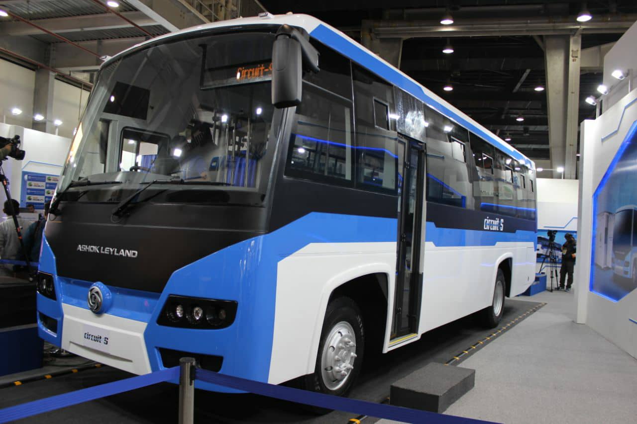 The new Circuit 'S' electric bus rolled out by Ashok Leyland. (Source: Facebook/Auto Expo- The Motor Show 2018)