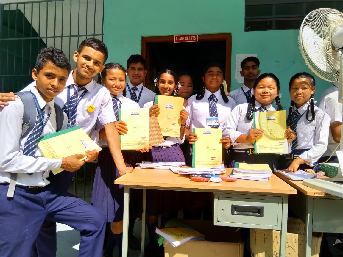 Students of the Government Senior Secondary School in Markha village, Sikkim with their recycled notebooks. (Source: Hariyo Makha- Sikkim Against Air Pollution)