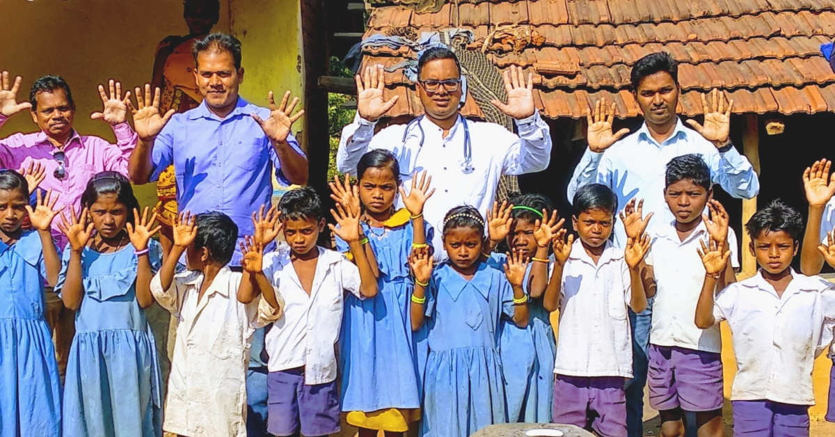 Every Week, Odisha Doctor Walks for Kilometers to Ensure Tribals Get Medical Care!