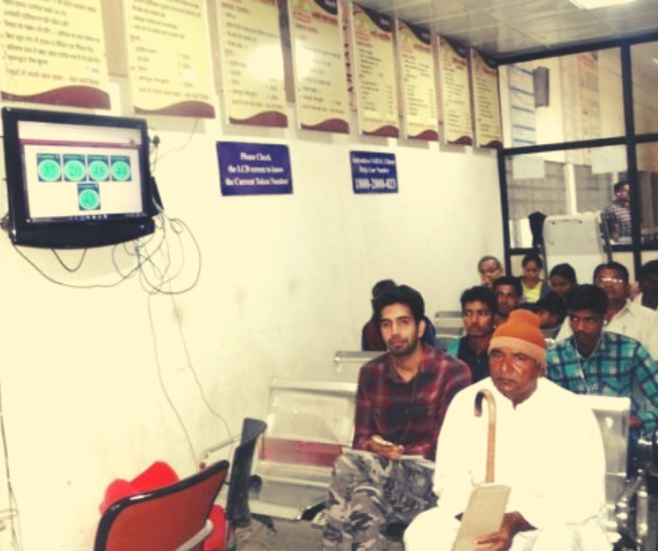 Citizens waiting at a Saral Kendra. (Source: Facebook)