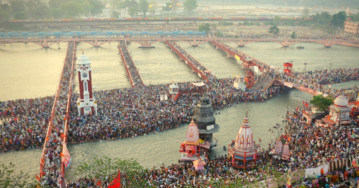 For 7 Decades, This Man’s Family Has Reunited Those Lost at Kumbh With Their Loved Ones!