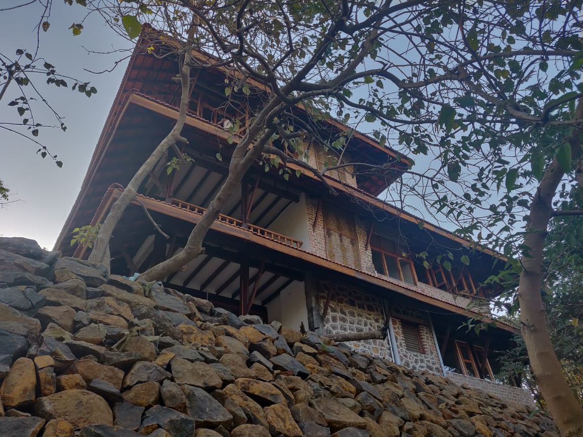 Kamshet house exterior (Source: Dhruvang)