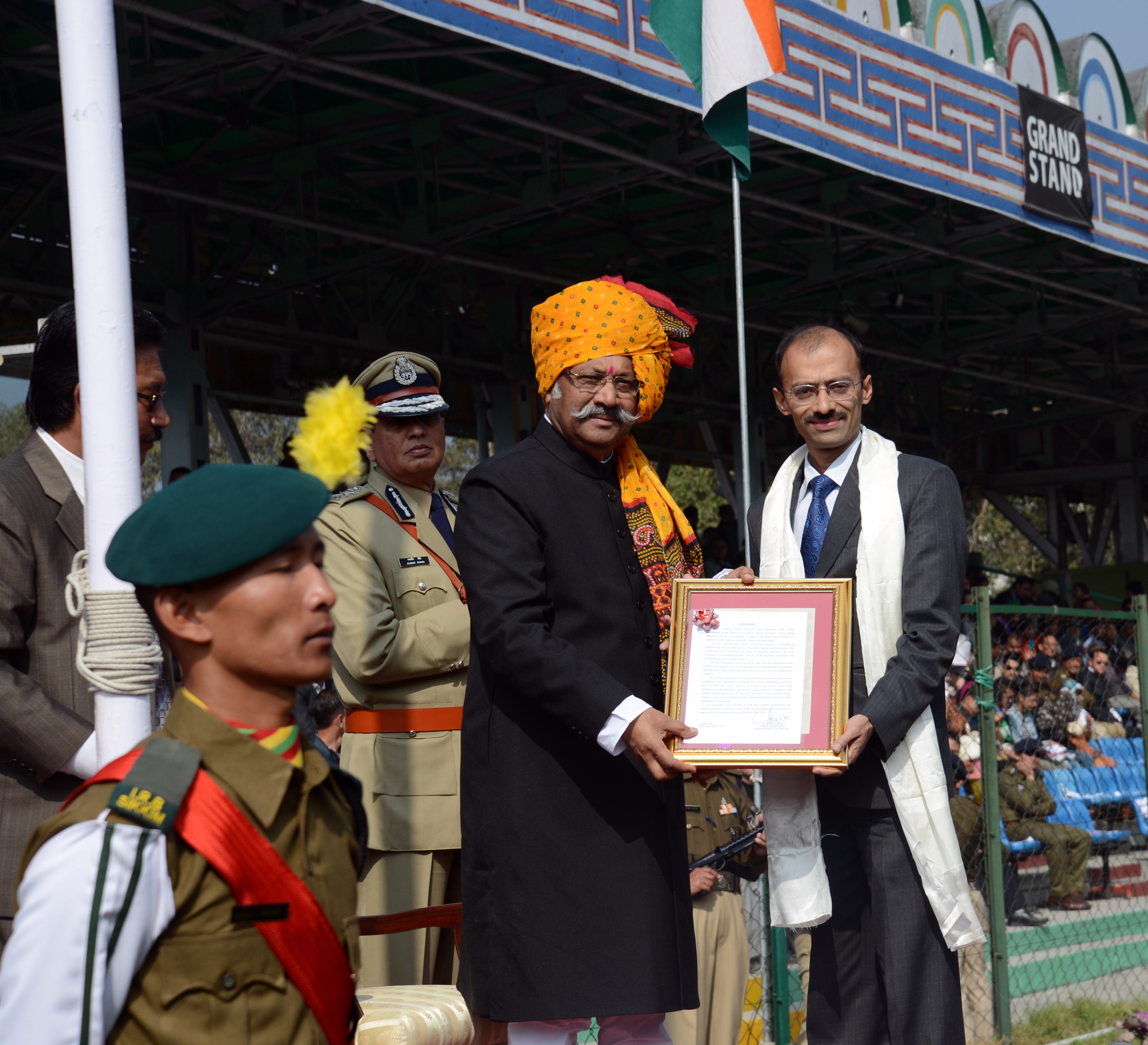 Receiving the State Award for Meritorious Service from Shri Srinivas Patil, Governor of Sikkim on 26th Jan, 2014.
