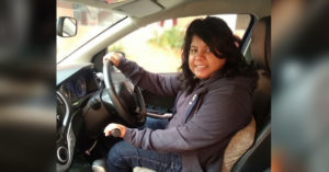 Meet the Polio-Affected IIM Professor Who Teaches Driving to the Differently-Abled!