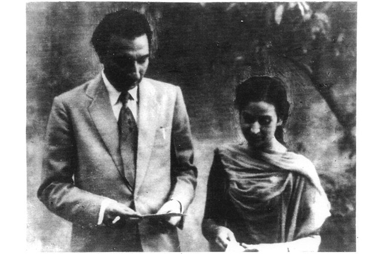 Sahir Ludhianvi & Amrita Pritam, an amazing yet unrequited love story. (Source: Twitter)