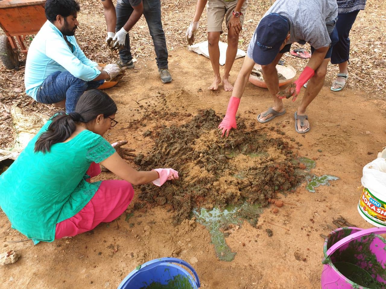 Making Bokashi Balls. (Source: MAPSAS)