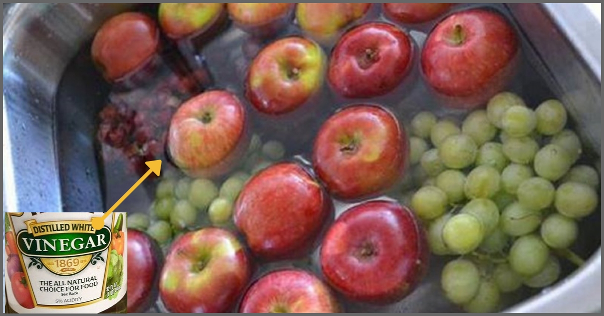 Eat Safe: 5 Simple DIY Ways to Remove Toxins & Pesticides From Fruits