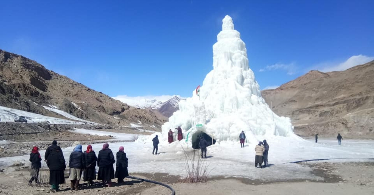 An Ice Cafe in Ladakh That Serves Maggi & Masala Tea? 3 Village Lads Have Built It!