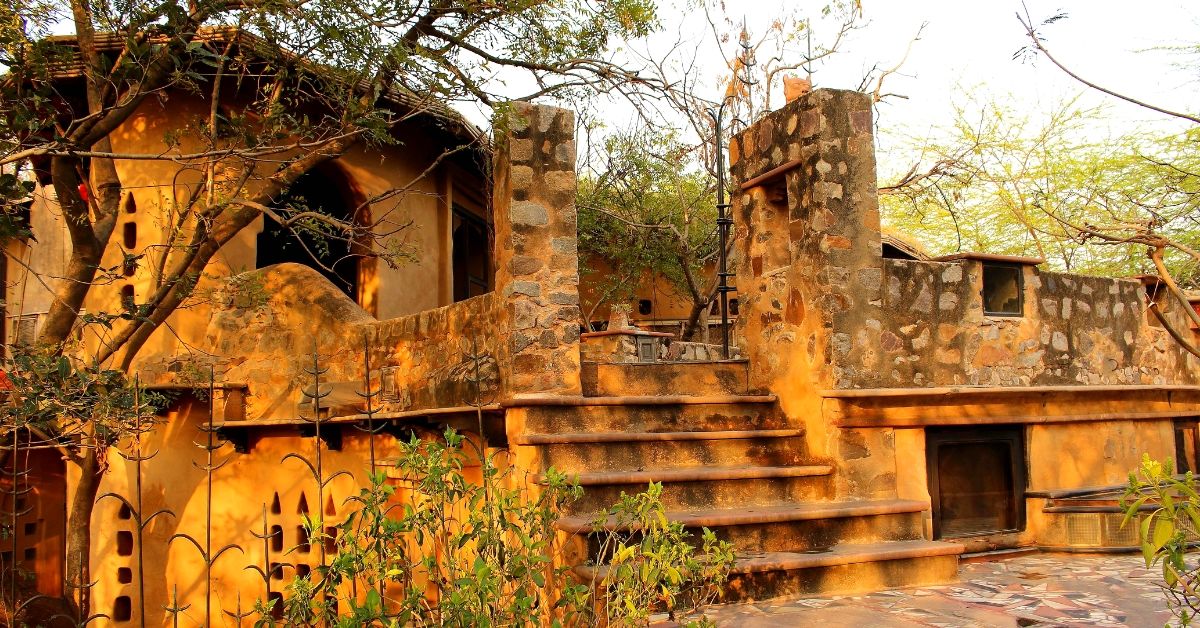 Made of Mud & Bamboocrete: Architect’s 100% Recyclable House Beats the Heat!