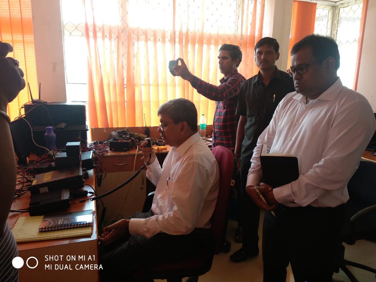 Aditya Prasad Padhi, IAS, Chief Secretary, Odisha today on 06.05.2019 communicated to Collector Puri and ADM Khordha through HAM radio installed at OSDMA. (Source: Twitter/SRC, Govt of Odisha)