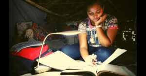 Washerman's Daughter Studies Under Street Lights, Scores 95% in CBSE Boards!