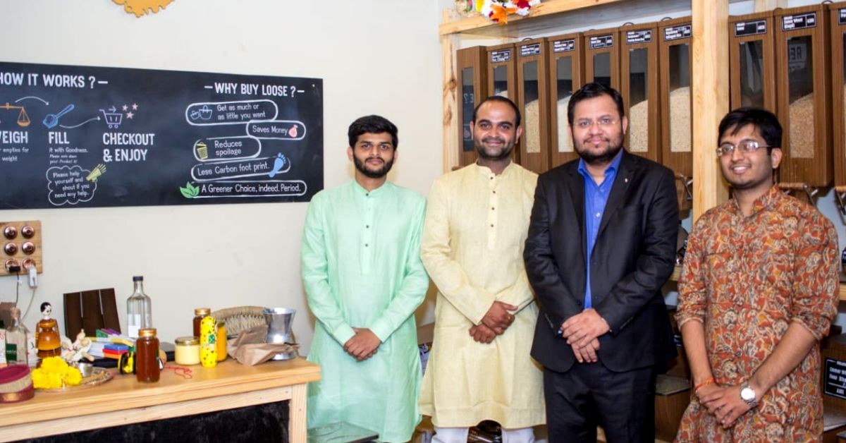 Friends Leave Cushy Jobs to Open Maharashtra’s First Zero Waste Store, Now Empower 8000 Farmers!
