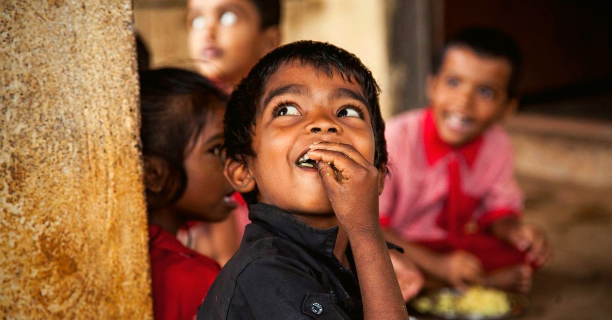 Coimbatore Initiative Serves Junk-Free Snacks & Lunches to Thousands of School Kids!