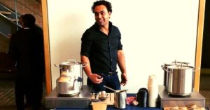 Indian Man's Tea Stall in London Is Empowering Refugees, One Chai At a Time!
