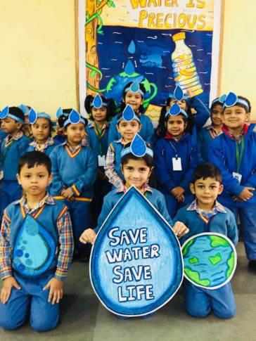 Delhi School Bans Plastic, Harvests Sun To Save Rs 10 Lakh/Year!