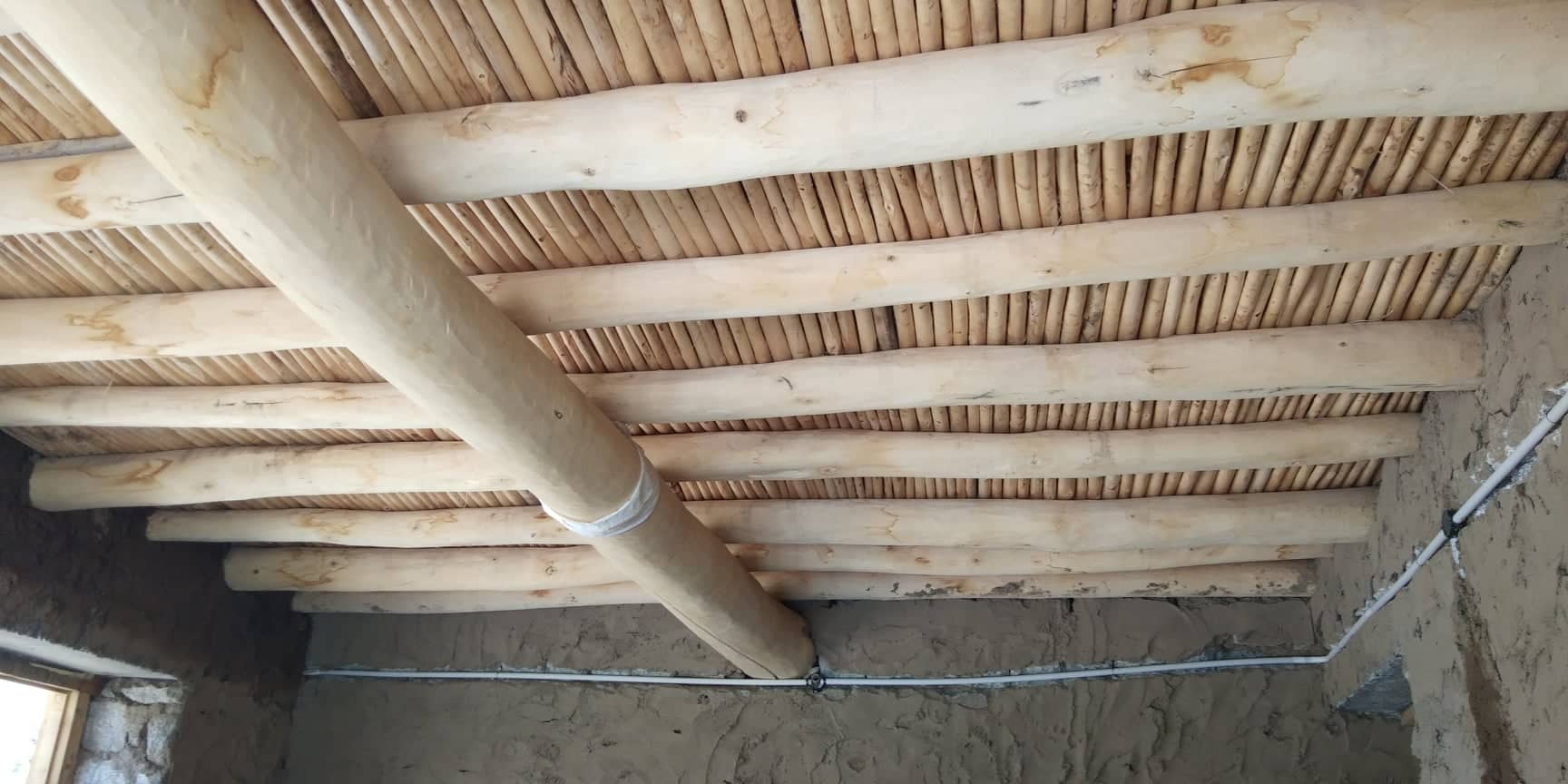 Traditional roof construction in Ladakh made with poplar wood. (Source: Tsetan Dolkar)