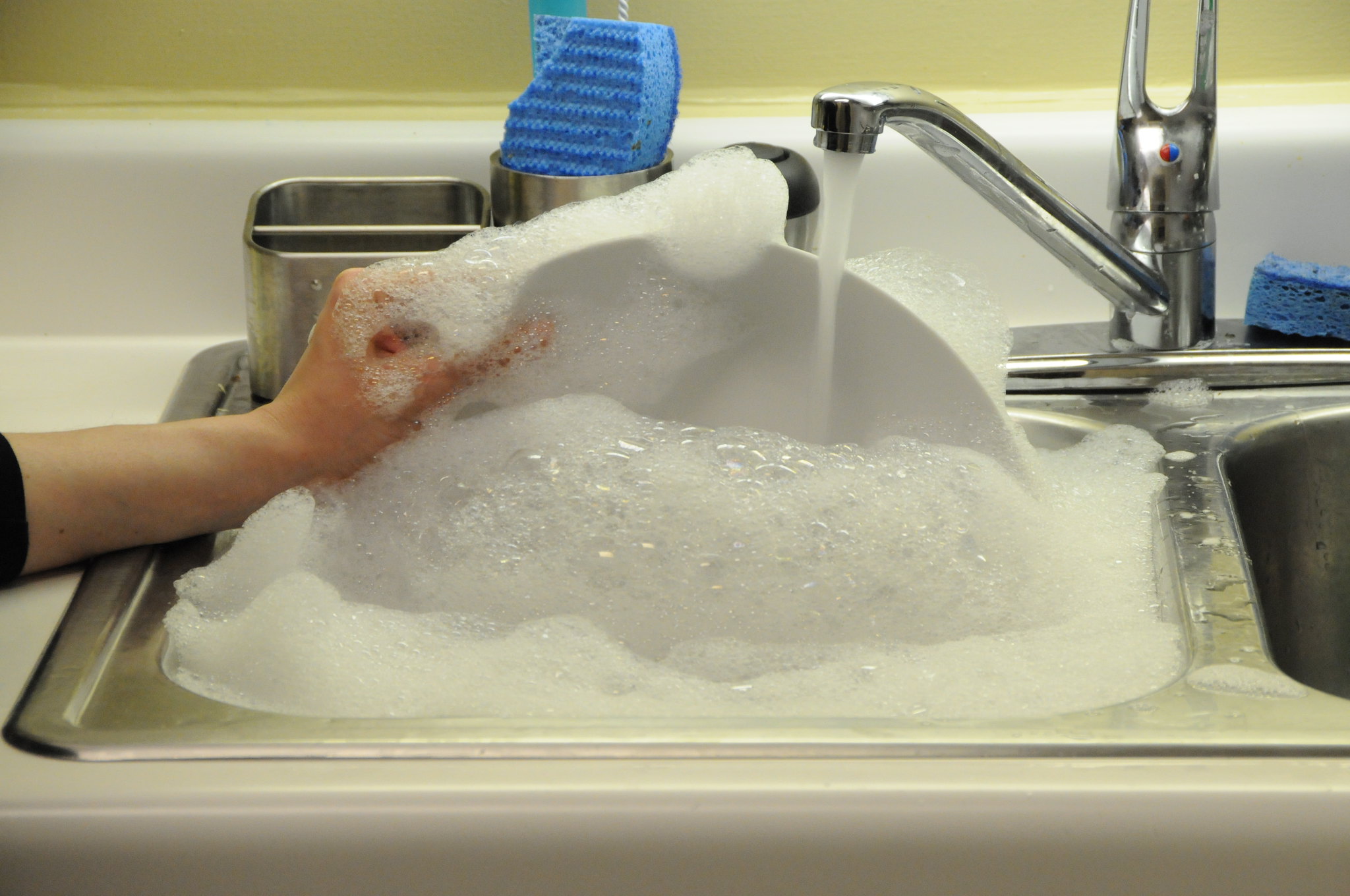 kitchen sink washing up bowls