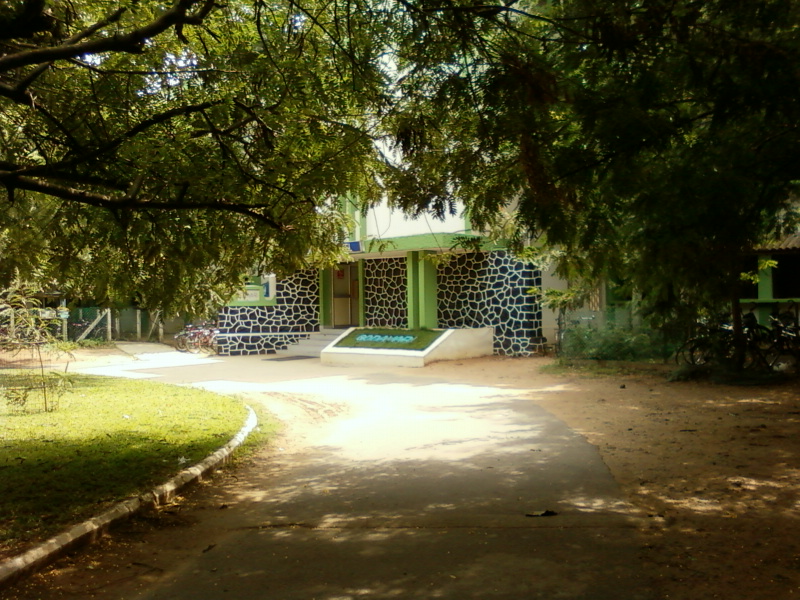 Entrance to Godavari Hostel (Source: Wikimedia Commons)