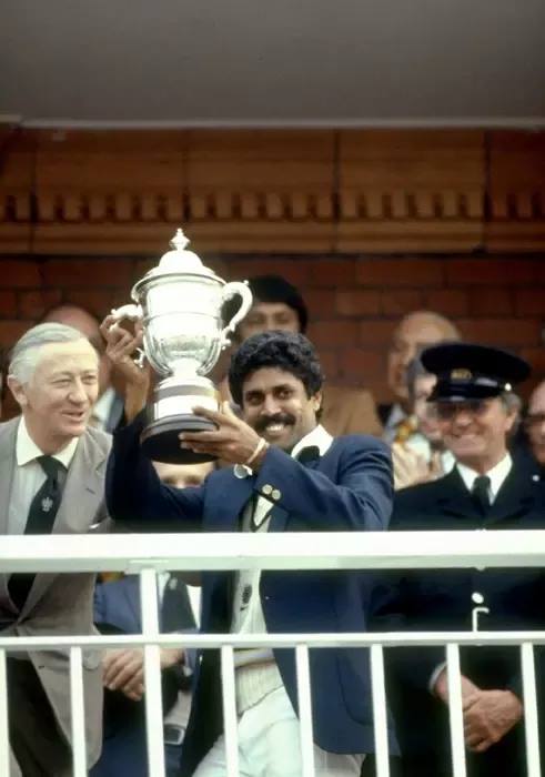 Kapil Dev lifting the 1983 World Cup. (Source: Facebook)