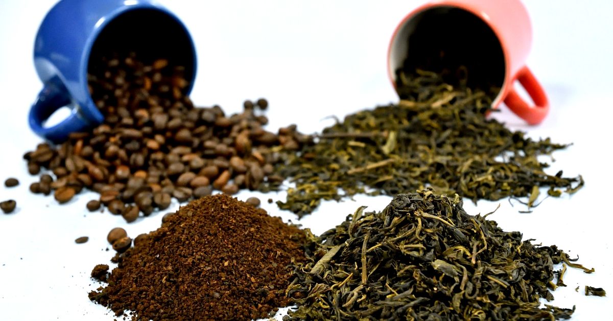 Don’t Dump Used Tea Leaves, Coffee Grounds! 6 Things You Can Do With Them Right Now