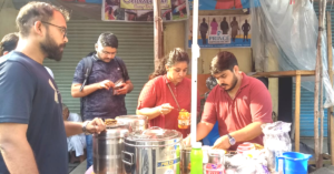 Mumbai Couple Sets Up Breakfast Stall at 5 AM Daily, Reason Will Win Your Heart!