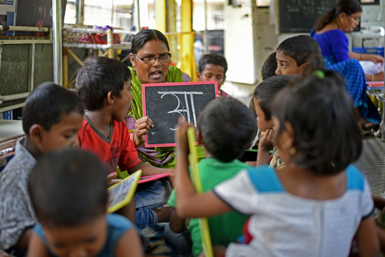 Children and Youth in History  Doorstep School-on-Wheels, Mumbai  [Photographs]