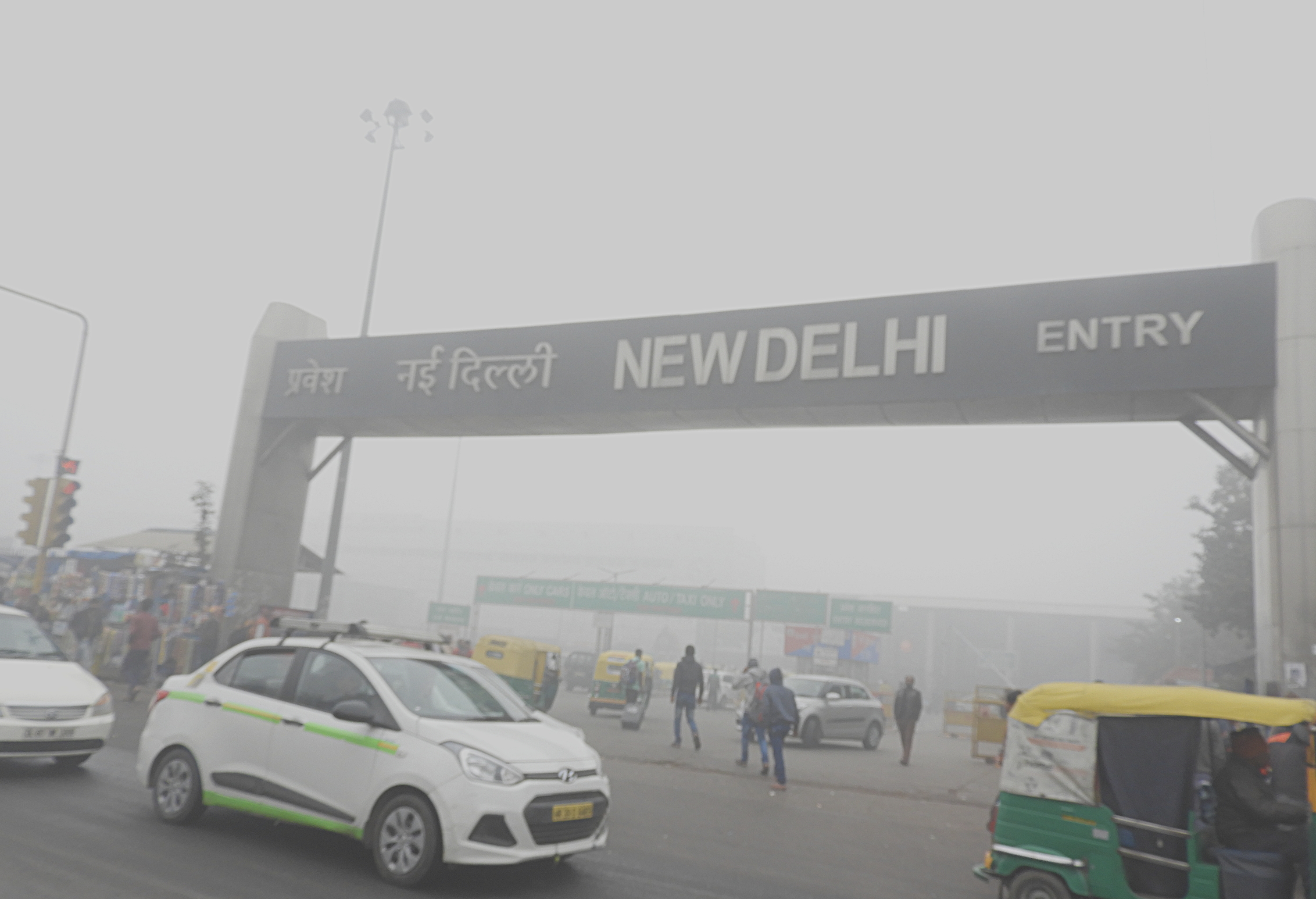 Delhi's toxic smog. (Source: Wikimedia Commons)