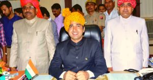 Shoes For Kids, Blood Bank For Rare Groups: IAS Officer Transforms Lakhs of Lives