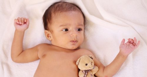 5 Natural & Simple Home Remedies to Ease Teething Pain in Babies