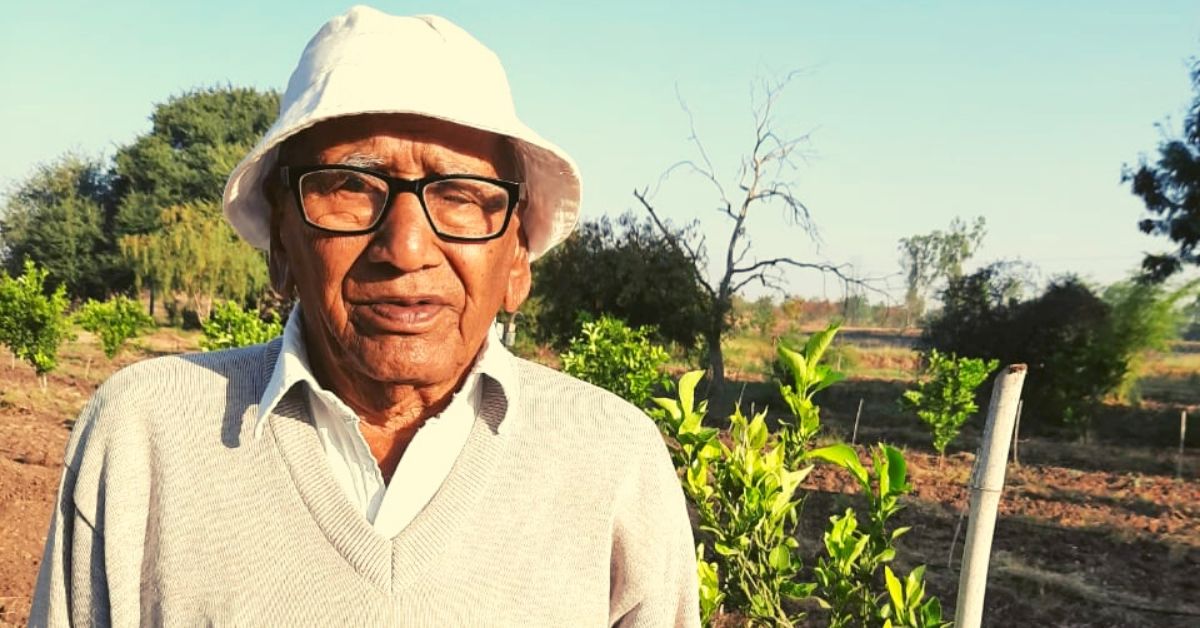 91-YO Spends 40 Years Breathing Life Into Barren Land, Grows Mini-Forest in Drought-Affected Satara!