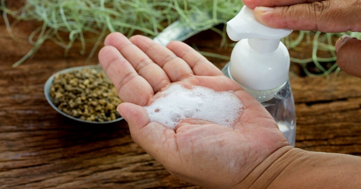 Fight Infections: 5 All-Natural Products You Should Use To Keep Clean & Safe