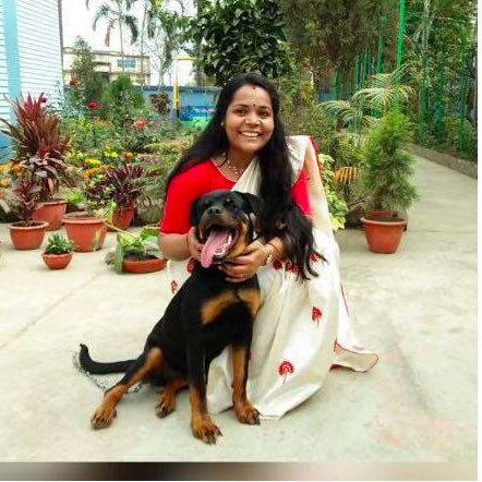 Dhivya Loganathan is a 2015 batch IAS officer who managed to clear the UPSC exam in her third attempt
