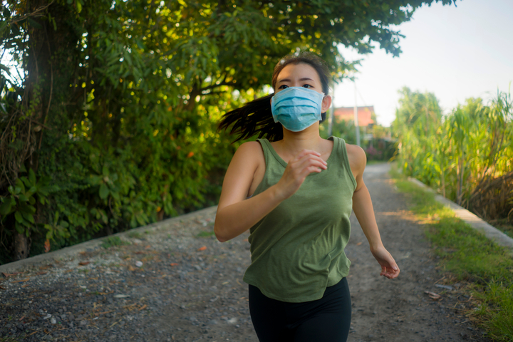 Is it Safe to Workout With My Mask On? Experts Help You Understand