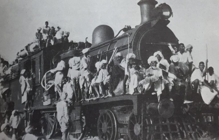 20 Rare Pics Of Indian Railways From The Past Never Seen Before