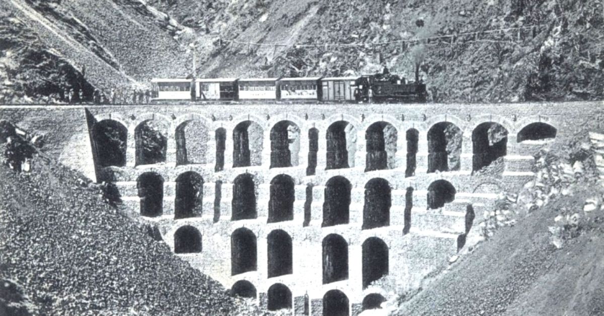 20 Rare Pics of Indian Railways From The Past You Have Never Seen Before