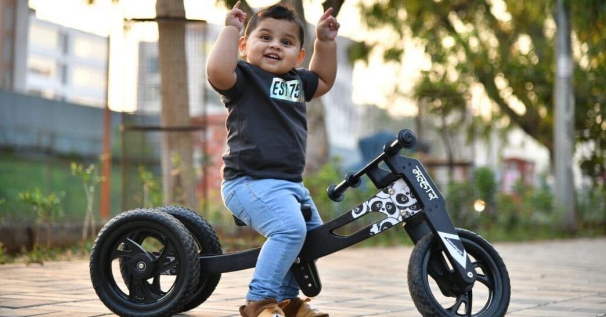 20 YO Quits School For His Passion Builds Wooden Bicycle That Grows