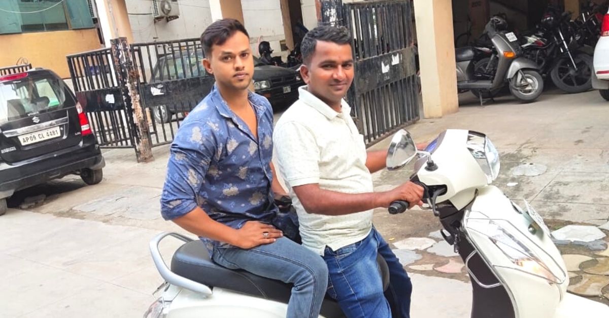 Hyderabad Man Ferries Covid Patients on His Bike