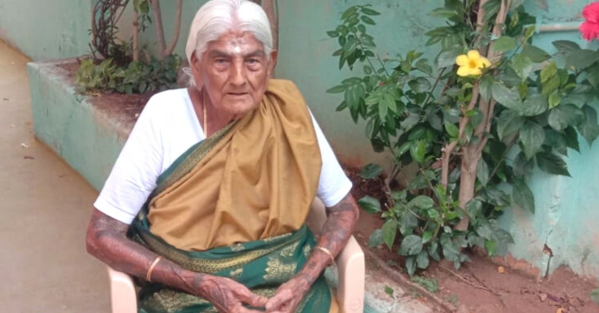 105-YO Grandma Runs Her Own Organic Farm, Shows That Age Is No Barrier!